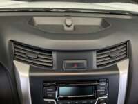 Nissan NP300 Doble Cabina 2019 4p SE L4/2.5 Man A/A Paq. Seg. 2019 Nissan NP300 Doble Cabina Venta Interiores 5