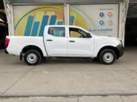 Nissan NP300 Doble Cabina 2019 4p SE L4/2.5 Man A/A Paq. Seg. 2019 Nissan NP300 Doble Cabina Venta Exteriores 4