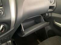 Nissan NP300 Doble Cabina 2019 4p SE L4/2.5 Man A/A Paq. Seg. 2019 Nissan NP300 Doble Cabina Venta Interiores 12