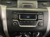Nissan NP300 Doble Cabina 2019 4p SE L4/2.5 Man A/A Paq. Seg. 2019 Nissan NP300 Doble Cabina Venta Interiores 6