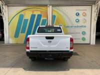 Nissan NP300 Doble Cabina 2019 4p SE L4/2.5 Man A/A Paq. Seg. 2019 Nissan NP300 Doble Cabina Venta Exteriores 6
