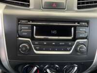 Nissan NP300 Frontier 2020 4p LE L4/2.5 Man 2019 Nissan NP300 Frontier Venta Interiores 6