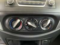 Nissan NP300 Frontier 2020 4p LE L4/2.5 Man 2019 Nissan NP300 Frontier Venta Interiores 7