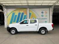 Nissan NP300 Doble Cabina 2019 4p SE L4/2.5 Man A/A Paq. Seg. 2019 Nissan NP300 Doble Cabina Venta Exteriores 8