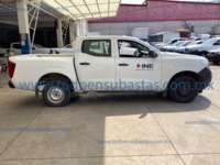 Nissan NP300 Doble Cabina 2019 4p SE L4/2.5 Man A/A Paq. Seg. IMG_4661
