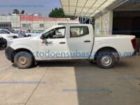 Nissan NP300 Doble Cabina 2019 4p SE L4/2.5 Man A/A Paq. Seg. IMG_4665