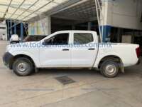 Nissan NP300 Frontier 2019 4p LE L4/2.5 Man IMG_7335