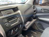 Nissan NP300 Frontier 2019 4p LE L4/2.5 Man IMG_7345