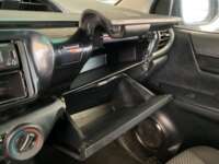 Toyota Hilux 2019 4p Doble Cabina Base L4/2.7 Man  2019 Toyota Hilux Venta Interiores 12