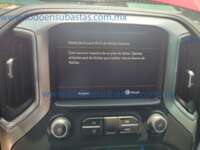 Chevrolet Cheyenne 2020 4p RST Doble Cabina V8/5.3 Aut 4X4 dfed5d73-17ff-44d2-8c59-772180286c48
