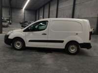 Peugeot Partner 2019 5p L4/1.6/T Diesel Man       2019 Peugeot Partner Venta Exteriores 8