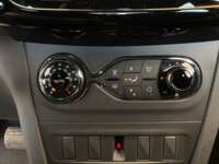 Renault Logan 2023 4p Intens L4/1.6 Aut 2023 Renault Logan Venta Interiores 10