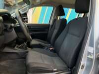 Toyota Hilux 2019 4p Doble Cabina Base L4/2.7 Man  2019 Toyota Hilux Venta Interiores 15