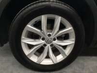 Volkswagen Tiguan 2020 5p Comfortline L4/1.4/T DSG    2020 Volkswagen Tiguan Venta Llantas 7