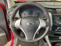 Nissan NP300 Frontier 2016 4p XE L4/2.5 Man 2016 Nissan NP300 Frontier Venta Interiores 1