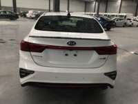 Kia Forte 2020 5p GT Line L4/2.0 IVT  2021 Kia Forte Venta Exteriores 6