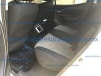 Mitsubishi L200 2022 4p GLX Doble Cabina L4/2.4 Man 2WD 2022 Mitsubishi L200 Ingreso Interiores 15