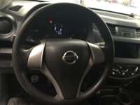 Nissan NP300 Estacas 2018 2p L4/2.5 Man D/H Paq. Seg. 2018 Nissan NP300 Estacas Venta Interiores 1