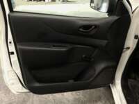 Nissan NP300 Estacas 2018 2p L4/2.5 Man D/H Paq. Seg. 2018 Nissan NP300 Estacas Venta Interiores 13