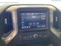 Chevrolet Silverado 1500 2020 2p Cabina Regular V6/4.3 4X4 2 _7_