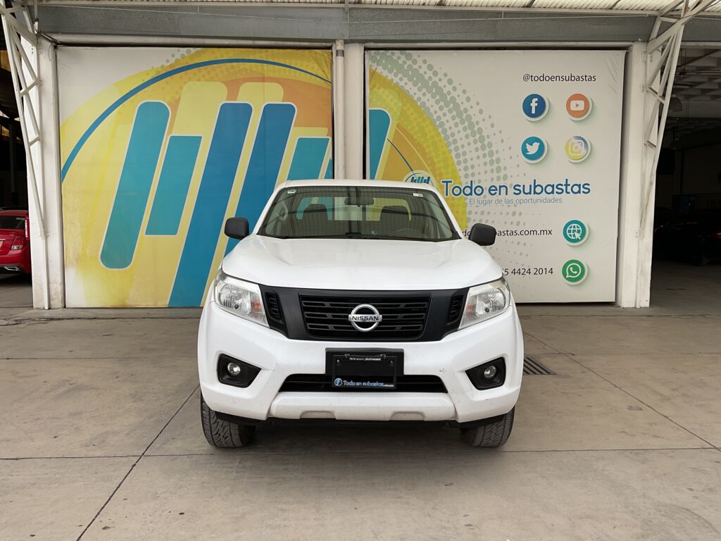 Nissan NP300 Frontier 2020 4p Diesel L4/2.5/T 4X4 Man Paq. Seg. 2020 Nissan NP300 Frontier Venta Exteriores 2