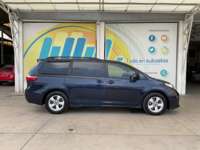 Toyota Sienna 2018 5p LE V6/3.5 Aut 2018 Toyota Sienna Venta Exteriores 4