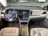 Toyota Sienna 2018 5p LE V6/3.5 Aut 2018 Toyota Sienna Venta Interiores 4