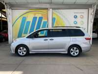 Toyota Sienna 2019 5p CE V6/3.5 Aut 2019 Toyota Sienna Venta Exteriores 8