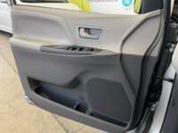 Toyota Sienna 2019 5p CE V6/3.5 Aut 2019 Toyota Sienna Venta Interiores 18