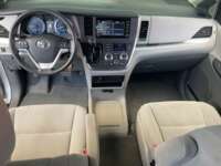 Toyota Sienna 2019 5p CE V6/3.5 Aut 2019 Toyota Sienna Venta Interiores 4