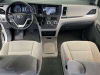 Toyota Sienna 2018 5p LE V6/3.5 Aut 2018 Toyota Sienna Venta Interiores 4