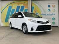 Toyota Sienna 2018 5p LE V6/3.5 Aut 2018 Toyota Sienna Venta Exteriores 3