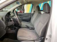Nissan NP300 Frontier 2020  2020 Nissan NP300 Pick Up Venta Interiores 14