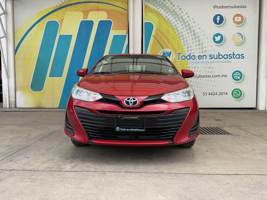 Toyota Yaris 2020 4p Sedán Core L4/1.5 CVT 2020 Toyota Yaris Venta Exteriores 2