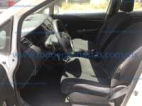 Nissan Tiida 2015  2015 Nissan Tiida Ingreso Interiores 12