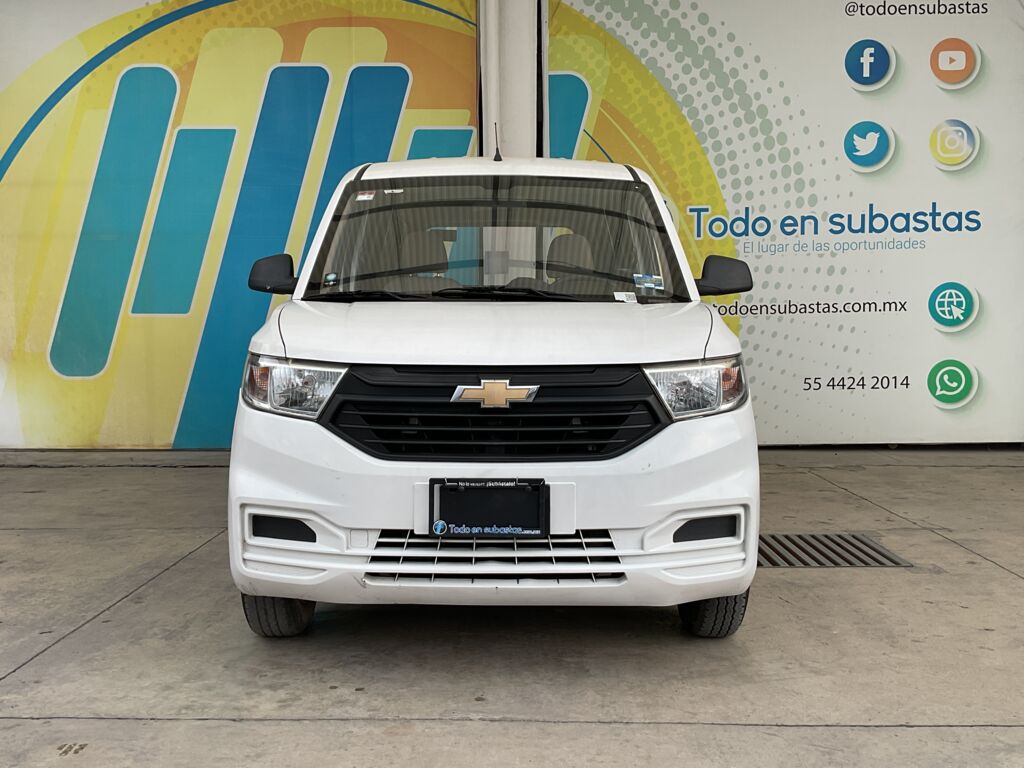 Chevrolet Tornado 2022 5p Van LS L4/1.5 Man 2022 Chevrolet Tornado Venta Exteriores 2