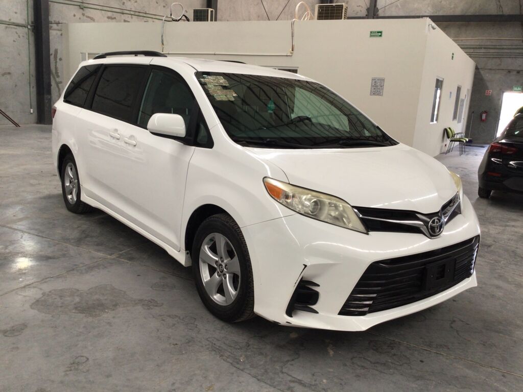 Toyota Sienna 2019 5p XLE V6/3.5 Aut 2019 Toyota Sienna Venta Exteriores 3