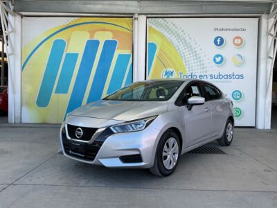 Nissan Versa 2020 