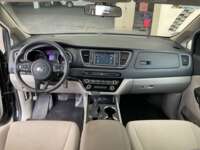 Kia Sedona 2020 5p LX V6/3.3 Aut 2020 Kia Sedona Venta Interiores 4