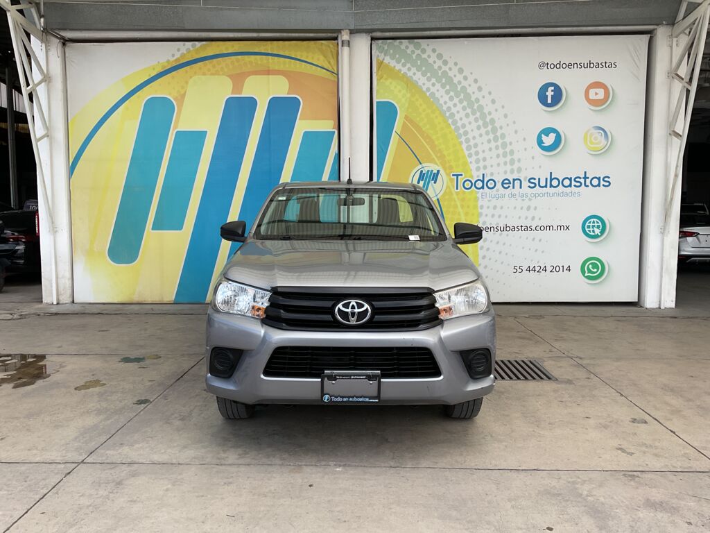 Toyota Hilux 2019 2p Cabina Sencilla L4/2.7 Man 2019 Toyota Hilux Venta Exteriores 2
