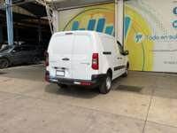 Peugeot Partner 2018 4p Van L4/1.6/T Diesel Man 2018 Peugeot Partner Venta Exteriores 5