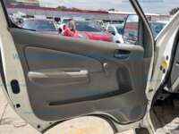 Nissan Urvan 2021  IMG_7487