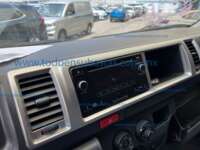 Toyota Hiace 2019 4p Superlarga Ventanas L4/2.7 Man IMG_1200