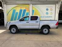 Toyota Hilux 2019 4p Doble Cabina Base L4/2.7 Man  2019 Toyota Hilux Venta Exteriores 8