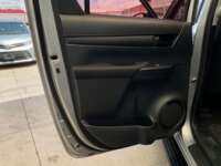 Toyota Hilux 2019 4p Doble Cabina Base L4/2.7 Man  2019 Toyota Hilux Venta Interiores 16