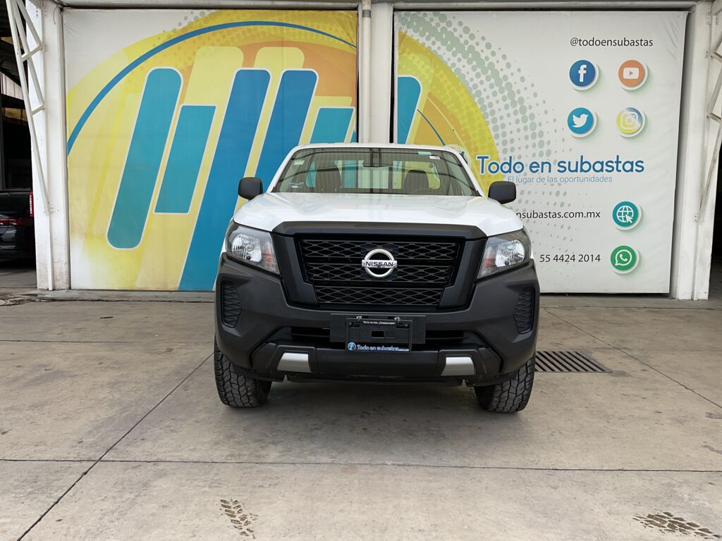 Nissan NP300 Frontier 2021 4p LE L4/2.5 Man 2021 Nissan NP300 Frontier Venta Exteriores 2