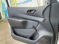 Nissan NP300 Frontier 2021 4p LE L4/2.5 Man 2021 Nissan NP300 Frontier Venta Interiores 15