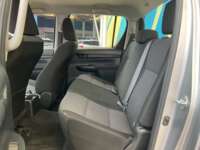 Toyota Hilux 2019 4p Doble Cabina Base L4/2.7 Man  2019 Toyota Hilux Venta Interiores 17