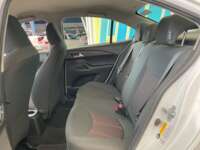 Chevrolet Aveo 2020 4p LS L4/1.5 Man  2020 Chevrolet Aveo Venta Interiores 17