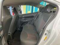 Chevrolet Aveo 2020 4p LS L4/1.5 Man  2020 Chevrolet Aveo Venta Interiores 17